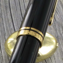 Stylo Plume Pélikan® Noir mécanisme à piston et plume Or 18 K "SOUVERAN 1000"