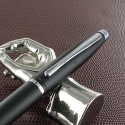 Coffret stylo Bille et Etui TrackR Cross® "Calais" Noir