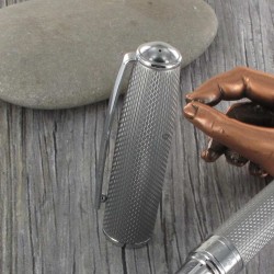 Stylo Plume Hugo Boss® Essential® Mat Chrome