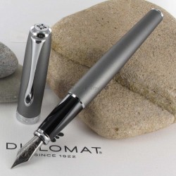 Stylo Plume Diplomat® Excellence A Venezia Platine Chrome