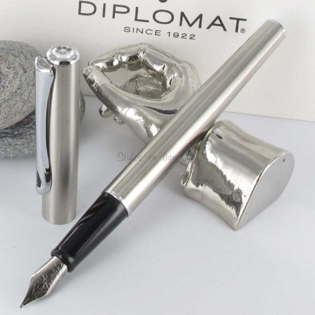 Stylo Plume Diplomat® Traveller Acier Stylo Plume Diplomat® Traveller Acier