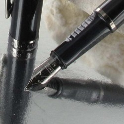 Stylo Plume Moyenne Sheaffer® "Prélude" Laqué Noir / Gun