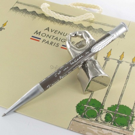 Stylo Bille Avenue Montaigne® "Ballade Parisienne" Gris/Blanc Stylo Bille Avenue Montaigne® "Ballade Parisienne" Gris/Blanc