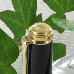 Stylo Plume Moyenne Pelikan® "Souverain 600" Noir/Vert à piston et plume Or 14 K