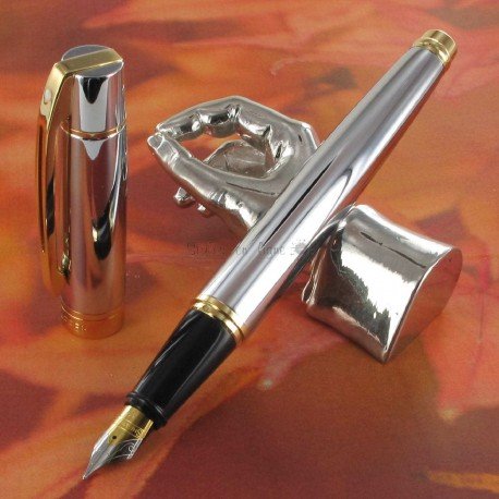 Stylo Plume Fine Sheaffer® "Serie 300" Chrome et Doré Stylo Plume Fine Sheaffer® "Serie 300" Chrome et Doré