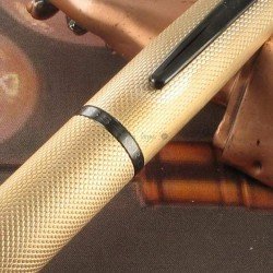 Coffret Stylo Bille Cross® ATX Ton Or Rose + Etui Noir Cross®