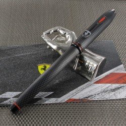 Stylo Plume Moyenne Cross® Ferrari® Townsend Noir Satiné Damier