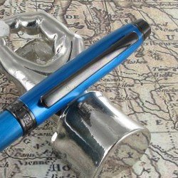Parure de Stylos Plume & Bille Enzo Varini® "Frise" Bleu Irisé