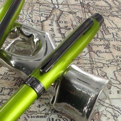 Parure de Stylos Plume & Bille Enzo Varini® "Frise" Vert Irisé