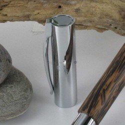 STYLO PLUME "Ambition"bois de cocotier,attributs chromés