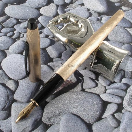 Stylo Plume Moyenne Cross® Classic Century Ton Or Rose Stylo Plume Moyenne Cross® Classic Century Ton Or Rose