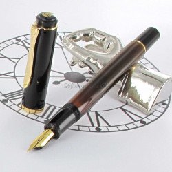 Stylo Plume Moyenne Pelikan® "Tradition M200" Brun Marbré à piston et plume plaqué Or