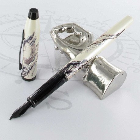 Stylo Plume Moyenne Cross® Wanderlust Everest Stylo Plume Moyenne Cross® Wanderlust Everest