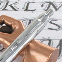 Stylo Bille PARKER® IM Premium Chrome ciselé CT