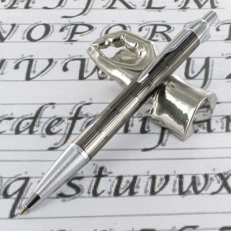 Stylo Bille PARKER® IM Premium Gun Métal Ciselé CT Stylo Bille PARKER® IM Premium Gun Métal Ciselé CT