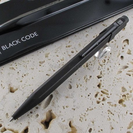 Stylo Bille Caran d'Ache® "Mod.849" Black Code Stylo Bille Caran d'Ache® "Mod.849" Black Code