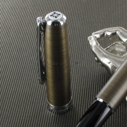 Stylo Plume Moyenne Diplomat® Excellence A Oxyd Brass