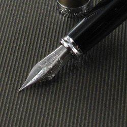 Stylo Plume Moyenne Diplomat® Excellence A Oxyd Brass