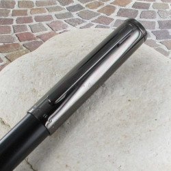 Stylo Plume Hugo Boss® Minimal® Dark Chrome