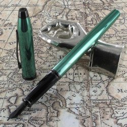 Stylo Plume Moyenne Cross® Century II Vert Translucide