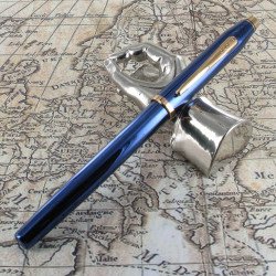 Stylo Plume Moyenne Cross® Century II Bleu Cobalt Translucide