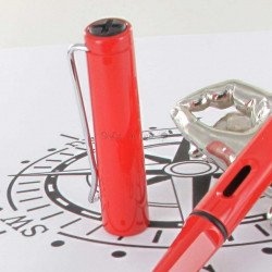 Stylo Plume Moyenne LAMY Safari Rouge