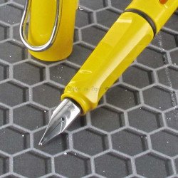 Stylo Plume Moyenne LAMY Safari Jaune