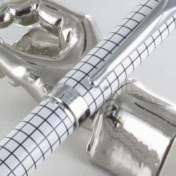 Coffret Stylo Roller Oberthur "Orion" Blanc/Carreaux + 2 recharges offertes
