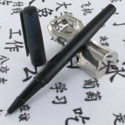 Stylo Roller Hugo Boss® Gear MINIMAL Noir & Bleu