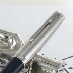 Stylo Plume Moyenne PARKER® 51 Bleu Nuit Chromé