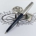 Stylo Plume Moyenne PARKER® 51 Bleu Nuit Chromé