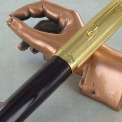 Stylo Plume Moyenne PARKER® 51 Prune & Or 18 carats