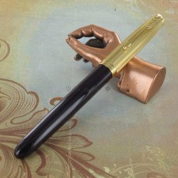 Stylo Plume Moyenne PARKER® 51 Prune & Or 18 carats