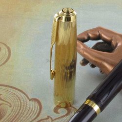 Stylo Plume Moyenne PARKER® 51 Prune & Or 18 carats