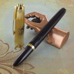 Stylo Plume Moyenne PARKER® 51 Prune & Or 18 carats