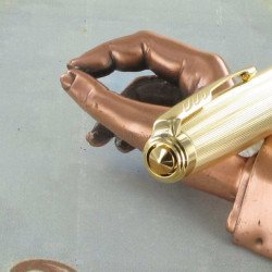 Stylo Plume Moyenne PARKER® 51 Prune & Or 18 carats