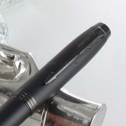 Stylo Plume Moyenne PARKER® IM Achromatique Noir Mat