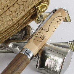 Stylo Bille Oberthur® "Olympe" Bois de Noyer + Etui trousse offert