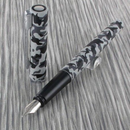 Stylo Plume WATERMAN® Allure Camouflage Stylo Plume WATERMAN® Allure Camouflage