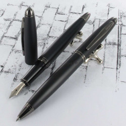 Parure Stylos Plume & Bille Scrikss® Knight Noir Mat