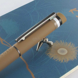 Stylo Plume Moyenne Hugo Boss® Loop® Iconic Camel
