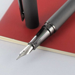 Stylo Plume Moyenne Hugo Boss® Loop® Diamond Noir