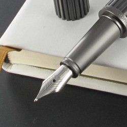 Stylo Plume Moyenne Hugo Boss® Nitor Gun