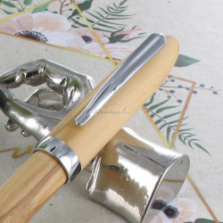 Stylo Bille Oberthur® "Quito" Bois d'Olivier + Etui Manta offert