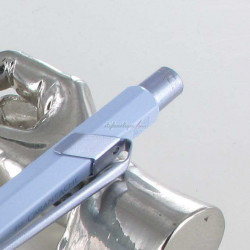 Stylo Bille Caran d'Ache® 849 "Claim Your Style" Bleu Polaire