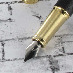 Stylo Plume Moyenne Parker® IM Noir Mat Strié