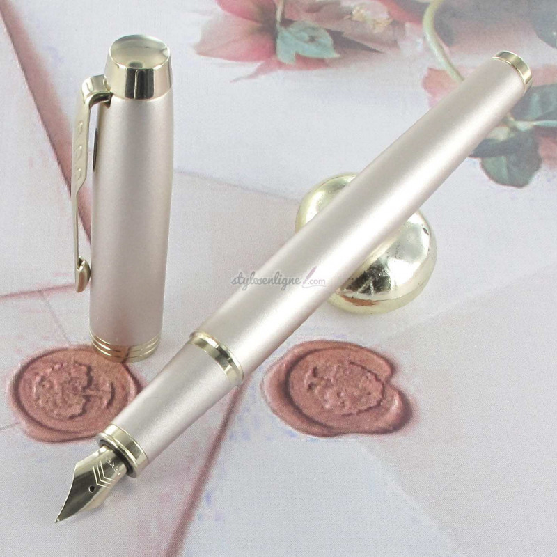 Stylo Plume Fine PARKER® IM Monochrome Champagne Stylo Plume Fine PARKER® IM Monochrome Champagne
