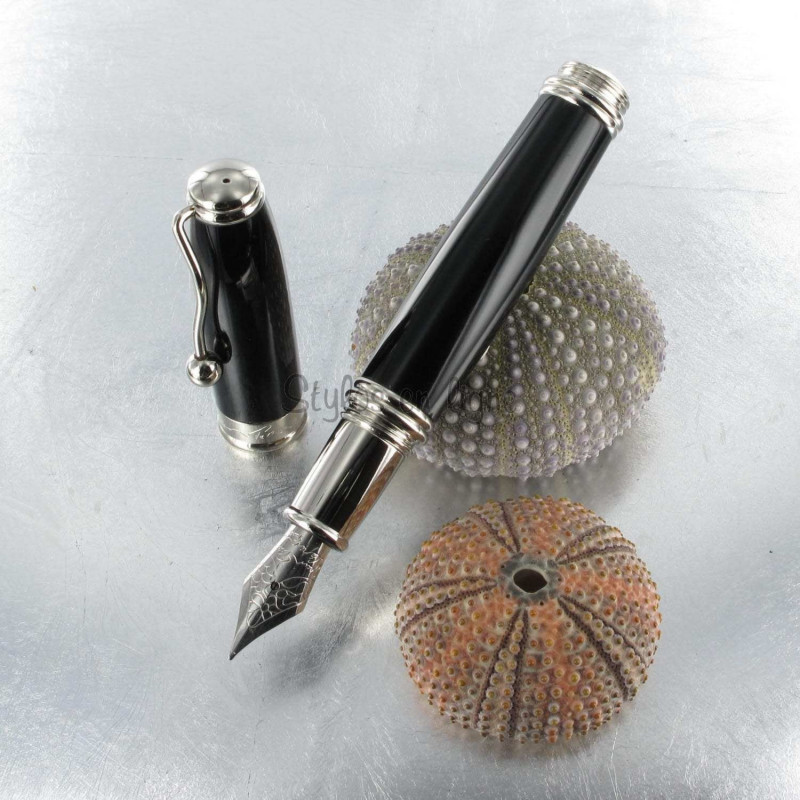 Stylo Plume Noir "INDIGO" Jean Pierre Lépine® Stylo Plume Noir "INDIGO" Jean Pierre Lépine®