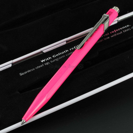 Stylo Bille Pourpre Fluo Caran d'Ache® "Mod.849"