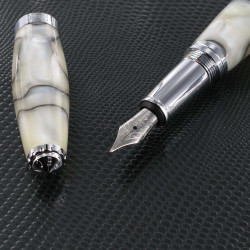 Stylo Plume Recife® Pearl Soyouz Blanc Nacré